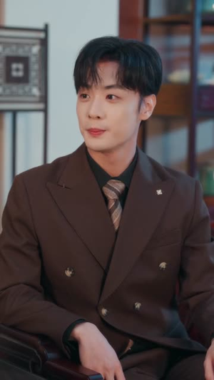 裴律师追妻：她竟是隐藏大佬（80集）逆袭短剧