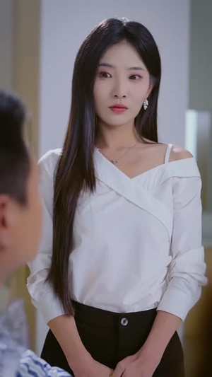 美女总裁不好惹，小神医专治不服（80集）逆袭短剧