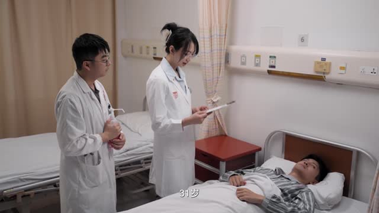师姐,我不做医生了全集免费看,师姐短剧一口气追完 师姐,我不做医生了(全集)逆袭短剧