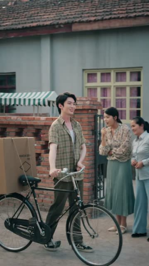 七零养爹日记1-80集全免费看,一口气追完,七零年代养爹故事 七零养爹日记(80集)穿越短剧