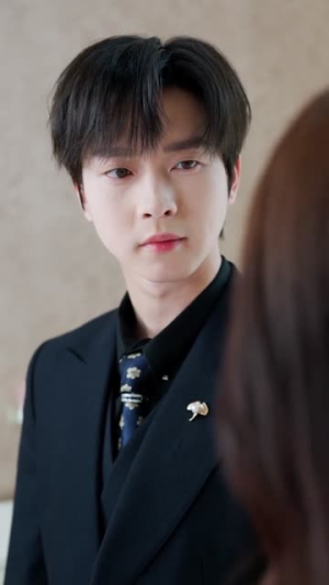 觉醒！男配不想当炮灰了（77集）逆袭短剧