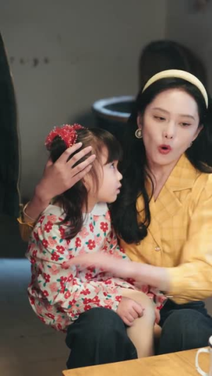 六零团宠：神医萌娃她开挂了（80集）萌宝短剧