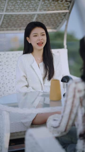 荆棘之下是月光（66集）逆袭短剧