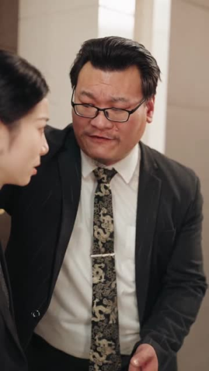 老夫聊发少年狂，保姆成群很正常（73集）神豪短剧