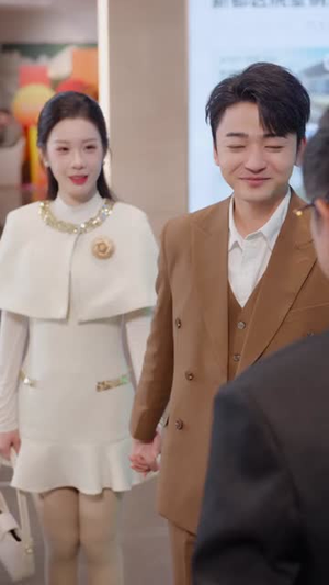 锦鲤老婆带我软饭硬吃，逆袭首富（75集）逆袭短剧