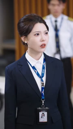 不听我指挥，女机长悔疯了（60集）逆袭短剧