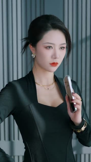 拒当舔狗我的返现全靠美女买单（75集）神豪短剧