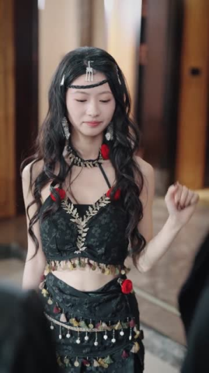 出门在外，身份都是自己给的（70集）逆袭短剧