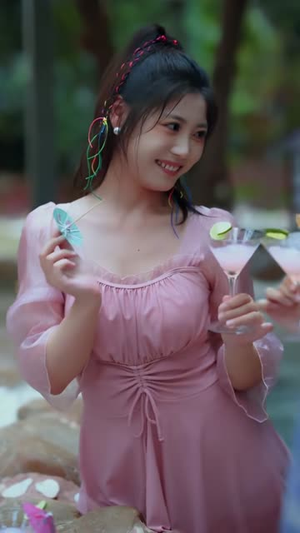 户外旅游故事集,寻找真实情感与旅行灵感 遇山遇海遇到爱(67集)甜宠短剧